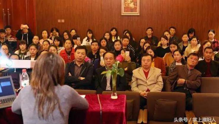 利记sbobet艺术家朱楣巡讲《练琴的艺术》——安阳、濮阳站完美落幕