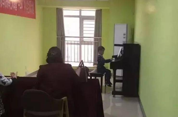 音符承载梦想，旋律奏响希望|：劁鸷邮械谌炖莝bobet钢琴艺术周完美落幕