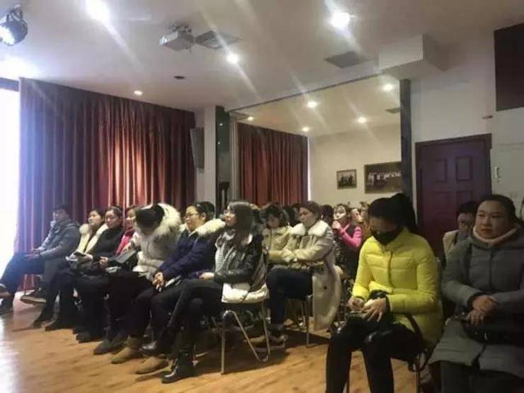 【报道】读谱与琴谱版本的选择|利记sbobet艺术家鲍释贤大师班洛阳站圆满结束。诤悠担