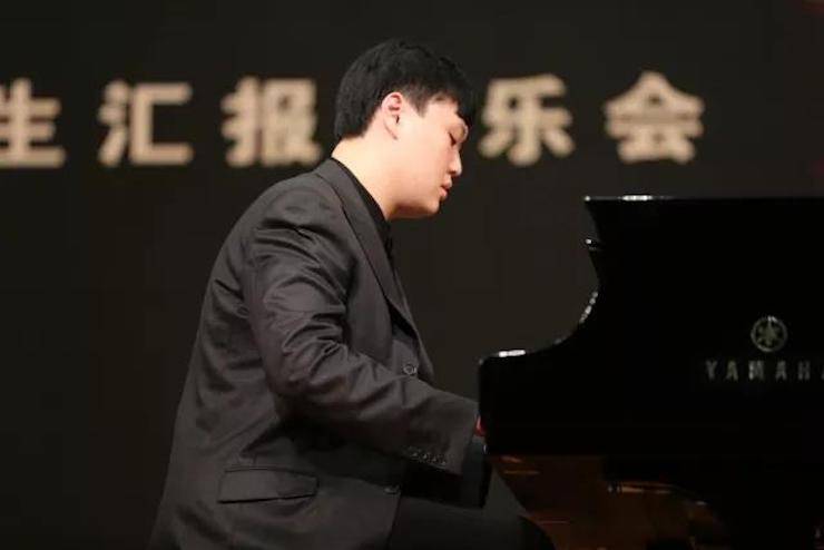 奏响青春旋律，添彩艺术人生|2017利记sbobet亚洲音乐奖学金综合师范类院系全国汇报音乐会（第一。┰猜淠